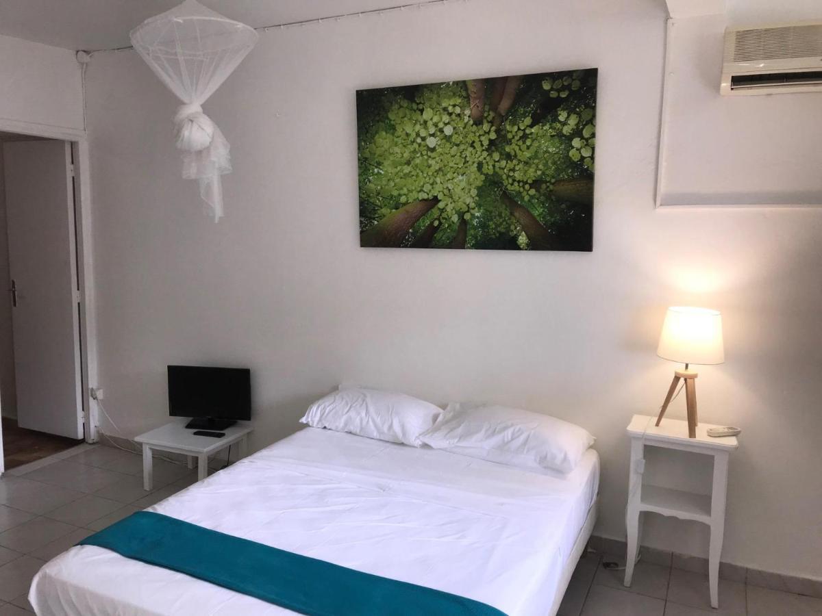 Le Belleplaine Villa Ле Госие Екстериор снимка